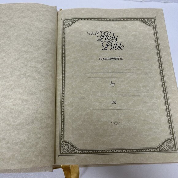 VTG Hardcover NIV New International Version Holy Bible Zondervan Illustrated pad - Picture 4 of 16